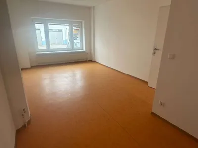 Gewerbeimmobilie mieten in Wiener Neustadt – 1 m², € 20 – Bild 11 von 18