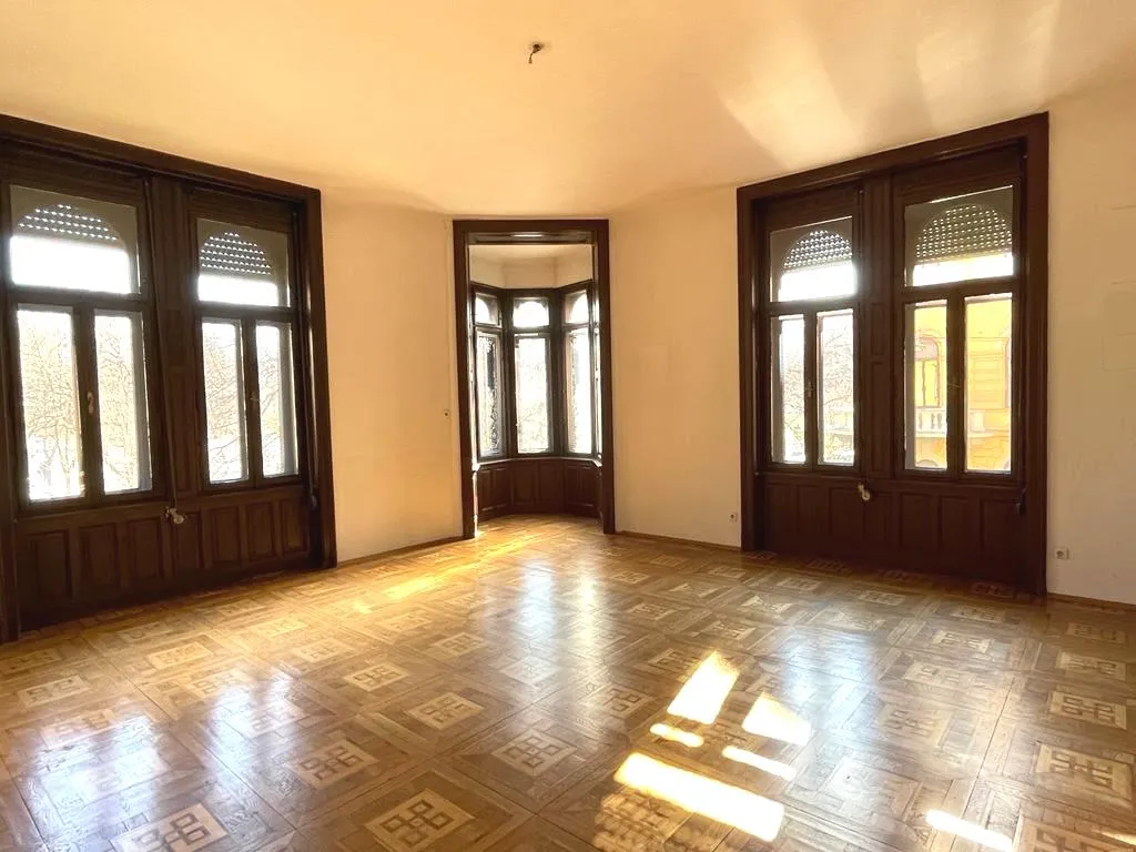 Imposantes Zinshaus-Palais in Geidorf! - Ansicht 2