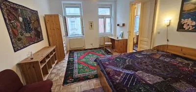 5. privat: 2 Zi Wohnung, 2. Stk, möbliert, chic, ruhig & hell, nähe Siebenbrunnenplatz – Bild 2