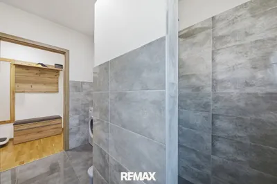Gewerbeimmobilie kaufen in Hollabrunn – 300,18 m², € 1.050.000 – Bild 15 von 48