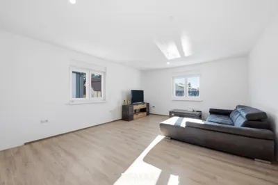 Gewerbeimmobilie kaufen in Hollabrunn – 300,18 m², € 1.050.000 – Bild 37 von 48