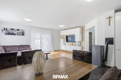 Gewerbeimmobilie kaufen in Hollabrunn – 300,18 m², € 1.050.000 – Bild 9 von 48