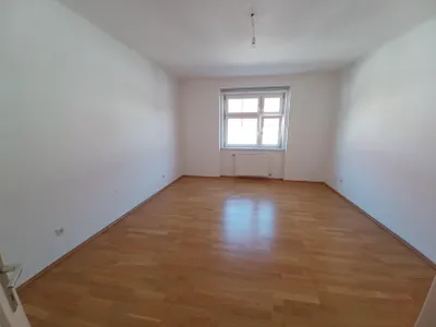 3-Zimmer-Wohnung mieten in Wiener Neustadt – 78 m², € 865 – Bild 2 von 7