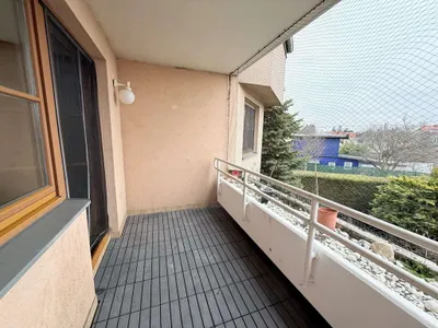 Helle 3-Zimmer-Wohnung mit Balkon und Stellplatz – Bild 2