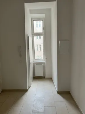 Charmante 2 Zimmer Wohnung nahe der Volksoper – Bild 3