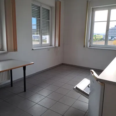 3-Zimmer-Gewerbeimmobilie mieten in Wiener Neustadt – 100 m², € 1.500 – Bild 9 von 12