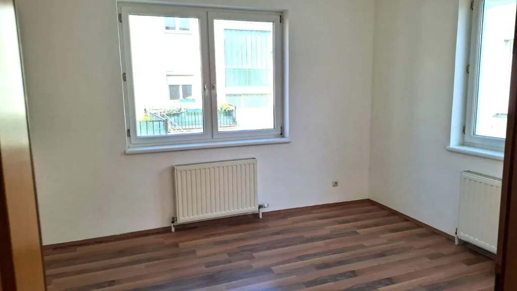 Freundliche, zentrale Eigentumswohnung! - Ansicht 2