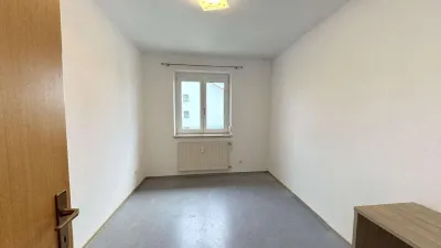 3-Zimmer-Wohnung mieten in Vöcklabruck – 72 m², € 900 – Bild 10 von 12