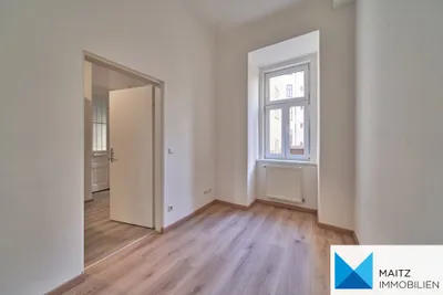 Sanierte Altbauwohnung mit 3 Zimmern **WG-tauglich** – Bild 2