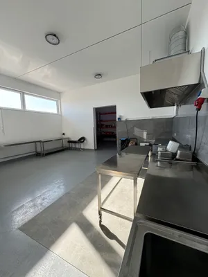 3-Zimmer-Gewerbeimmobilie mieten in Gänserndorf – 180 m², € 2.500 – Bild 3 von 15