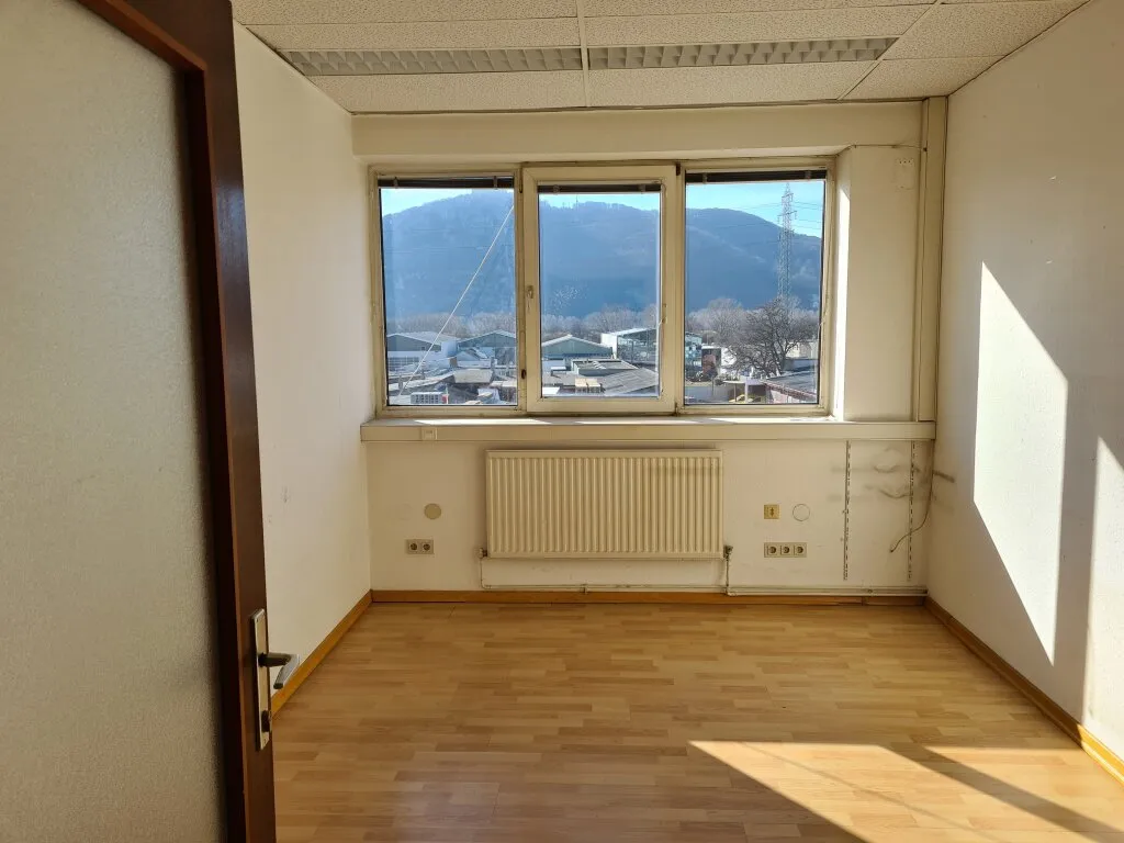 1. MONAT GRATIS!! - Einmaliges Angebot für ein attraktives Kleinbüro in der Nähe von Strebersdorf - Ansicht 2