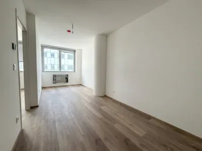 Ruhiger 2-Zimmer-Erstbezug mit Kühlung und Top-Anbindung an U4/U6 – Bild 2