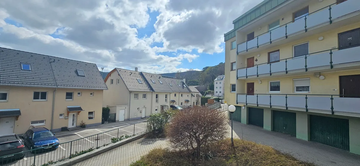 Mödling-Hinterbrühl 2-Zimmerwohnung mit Loggia und Garage mit Blick ins Grüne zu verkaufen