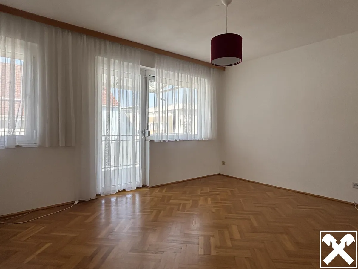 MIETE: 3‑Zimmer‑Wohnung - teilmöbliert inkl. Garage – pohled 2