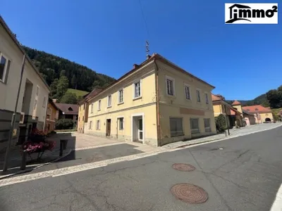 Haus kaufen in Sankt Veit an der Glan – 350 m², € 85.000