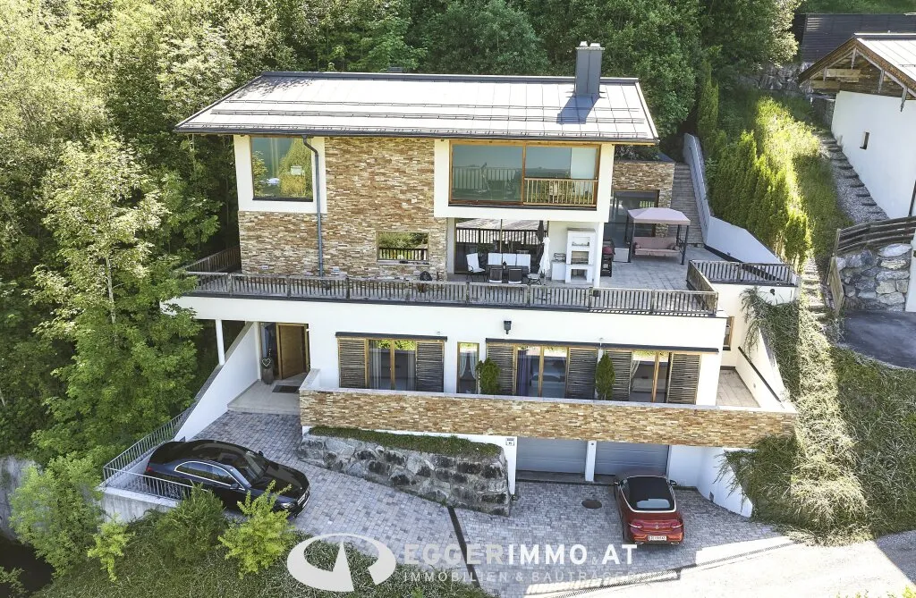 5700 Zell am See; ETWAS BESONDERES ! Luxuriöse Architektenvilla, ca. 350m² Wohnfläche, Terrasse, Lift im Haus, Garage,Schwimmhalle,Sauna - Ansicht 3
