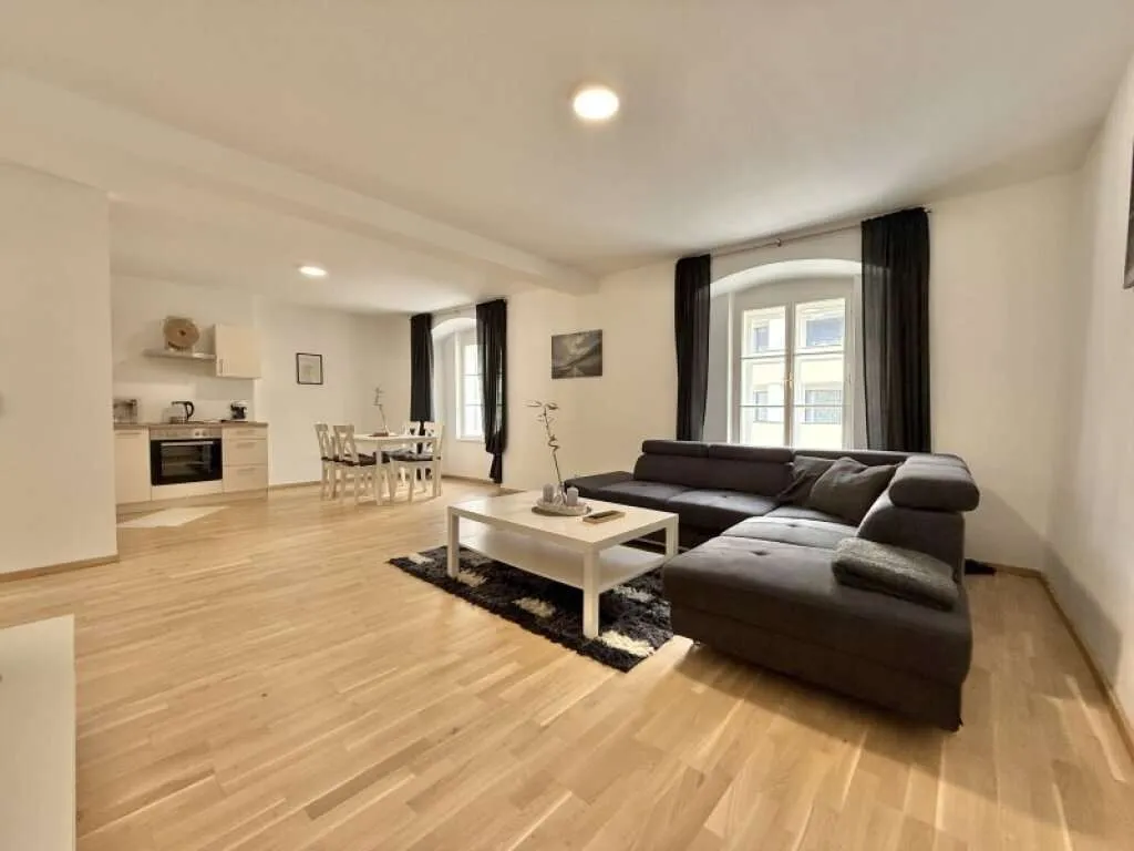 ZENTRUM KLOSTERNEUBURG - 2 ZIMMER - 72 m² gew. NFL - CHARMANTER EINGANGSBEREICH IM FREIEN - TOP AUSSTATTUNG - Ansicht 3