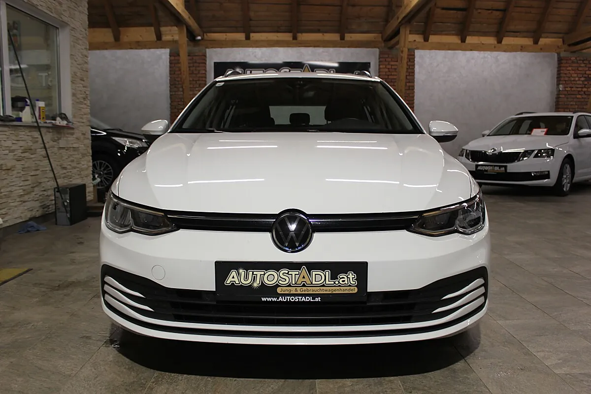 Volkswagen Golf 2022 photo 3