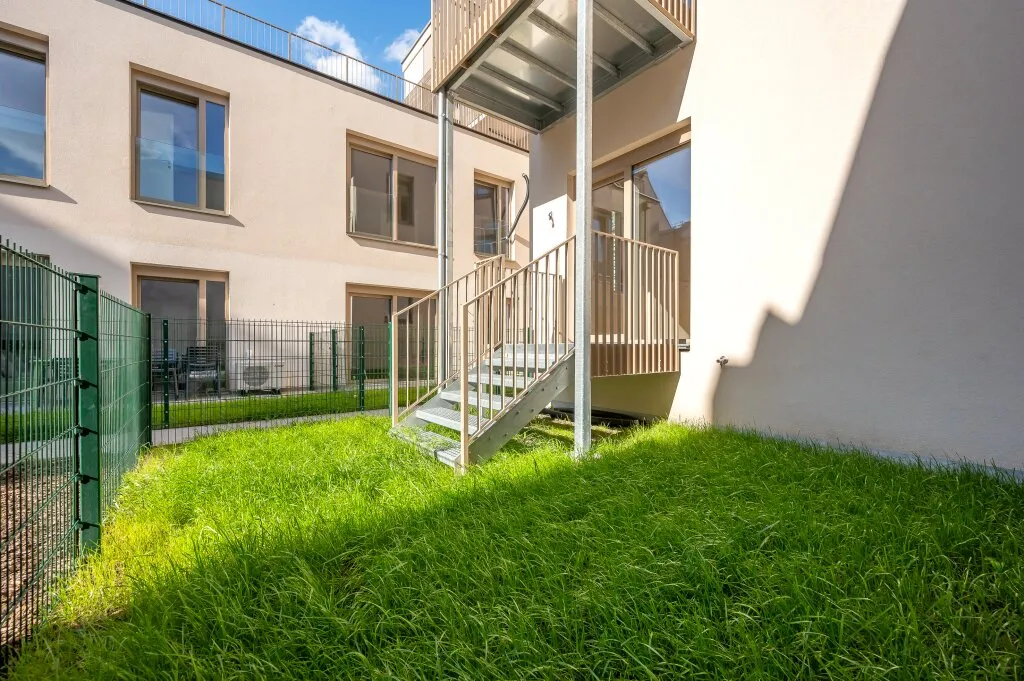 ++NEU++ Perfekt ausgestattete 1-Zimmer Altbau Erdgeschoss-Wohnung in toller Lage (Erstbezug)!!! - Ansicht 3
