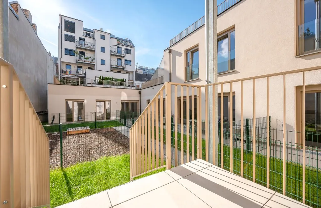 ++NEU++ Perfekt ausgestattete 1-Zimmer Altbau Erdgeschoss-Wohnung in toller Lage (Erstbezug)!!! - Ansicht 2