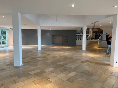 Gewerbeimmobilie mieten in Wels – 444 m², € 123.456.789 – Bild 2 von 12
