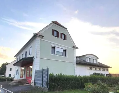 10-Zimmer-Gewerbeimmobilie kaufen in Südoststeiermark – 216 m², € 598.000 – Bild 2 von 11