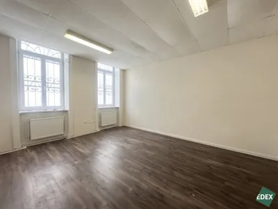 6-Zimmer-Gewerbeimmobilie mieten in Wien – 242 m², € 2.998 – Bild 2 von 7