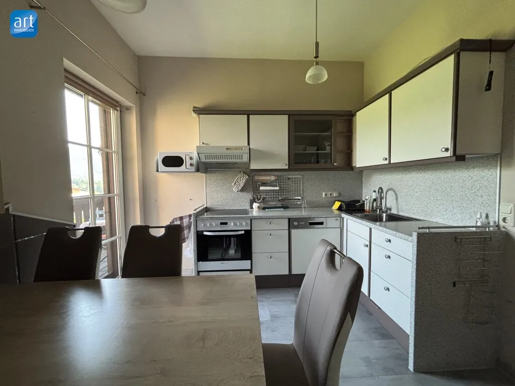 Sonnige 4 Zimmer Wohnung im Herzen von Hallwang mit Balkon, Garten und Stellplatz - Ansicht 2