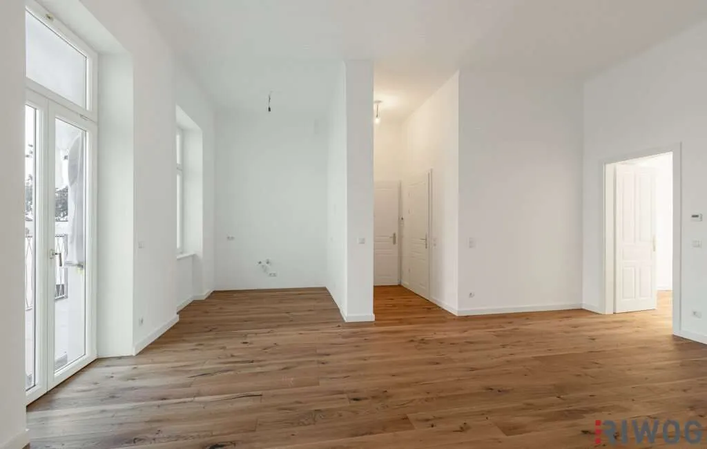 PERFEKTE 2 ZIMMER ALTBAUWOHNUNG MIT 8M² BALKON II PRESTIGE UND ELEGANZ II WOHNEN IM DENKMALGESCHÜTZEN MÖDLINGER STADTJUWEL II FUSSGÄNGERZONE - Ansicht 2