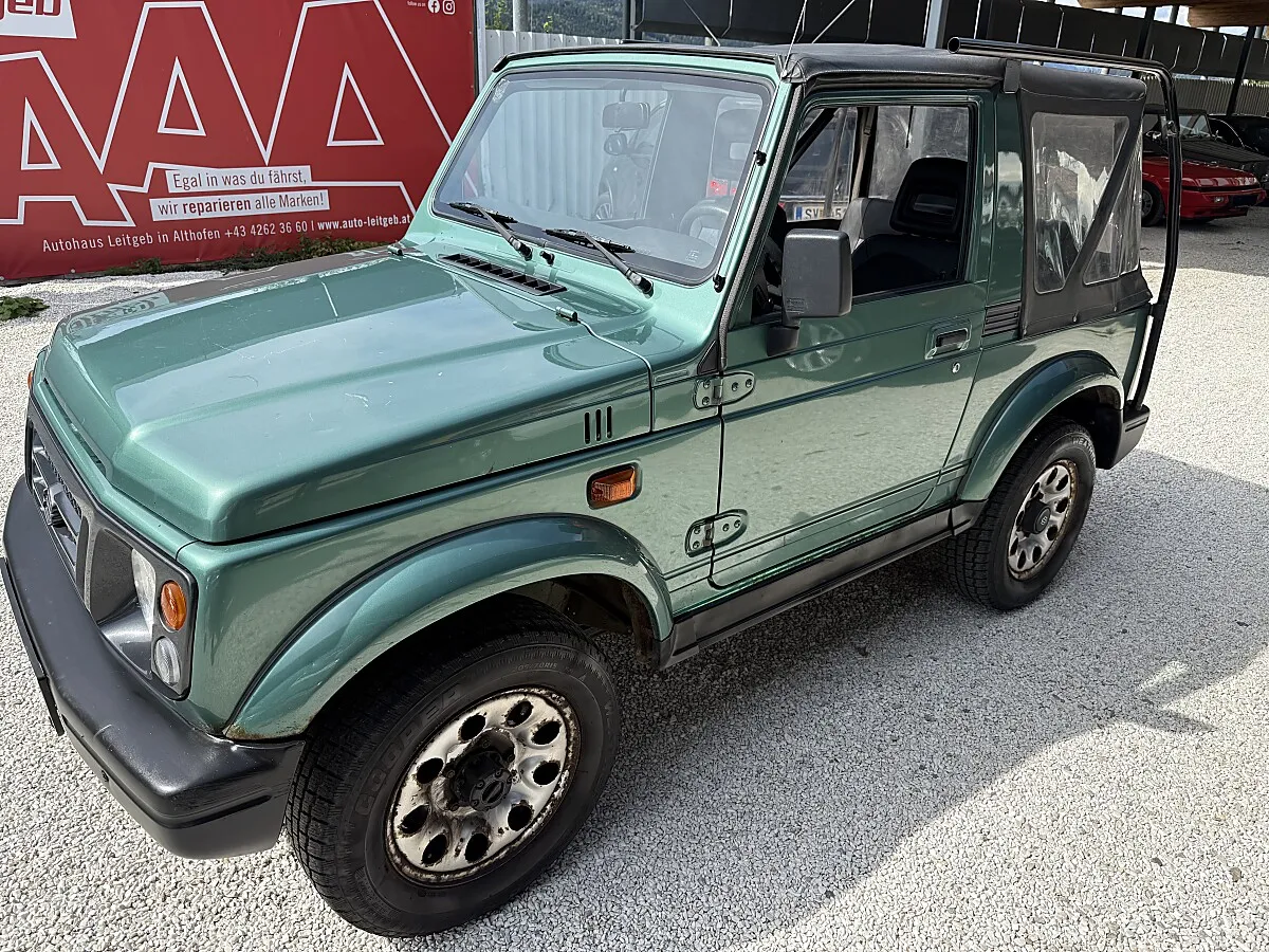 Suzuki Samurai