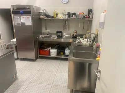 5-Zimmer-Gewerbeimmobilie mieten in Wien – 105 m², € 1.970 – Bild 6 von 12
