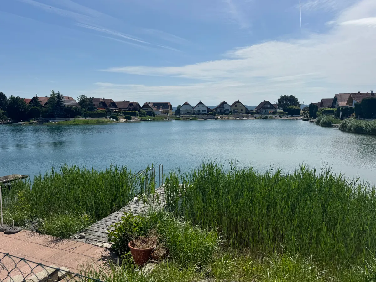 Einfamilienhaus auf Eigengrund direkt am See mit eigener Seeterrasse - Ruhe, Natur & Lebensqualität - Privatverkauf - seltene Gelegenheit - Ansicht 2