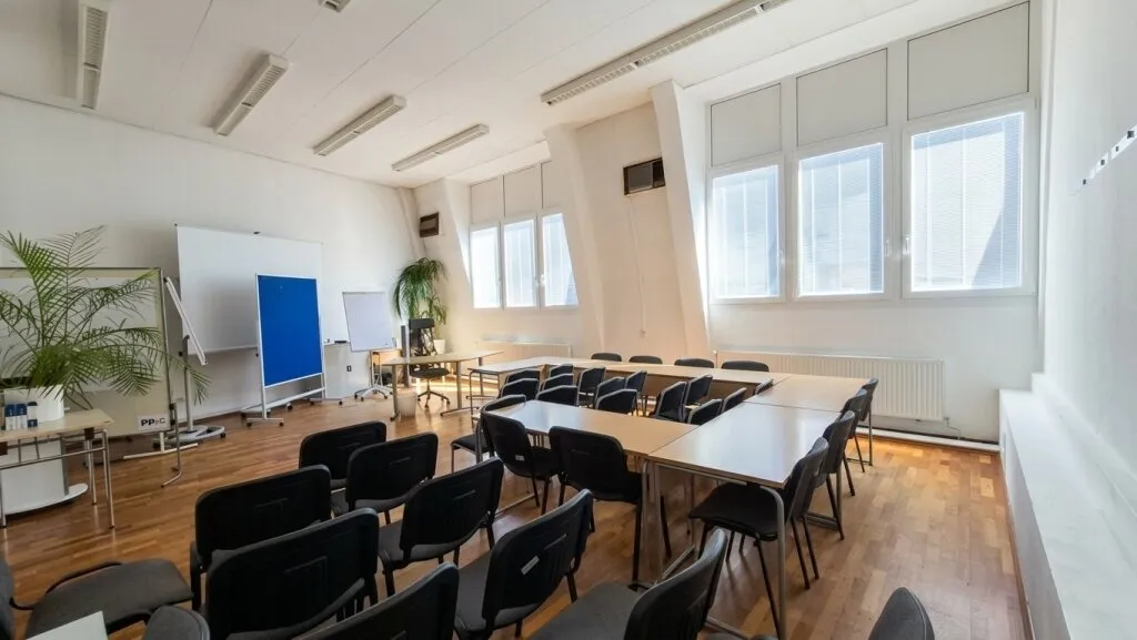 Flexibel nutzbare Fläche | U3-Neubaugasse | 3,25m Raumhöhe - Ansicht 3