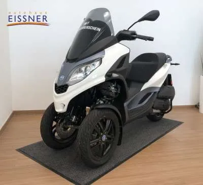 Piaggio MP3 300