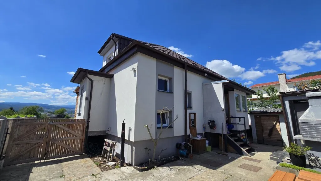 FamilienTRAUM mit Wohlfühlgarantie | 2014 saniert | 676m² Grundstücksfläche – pohled 2