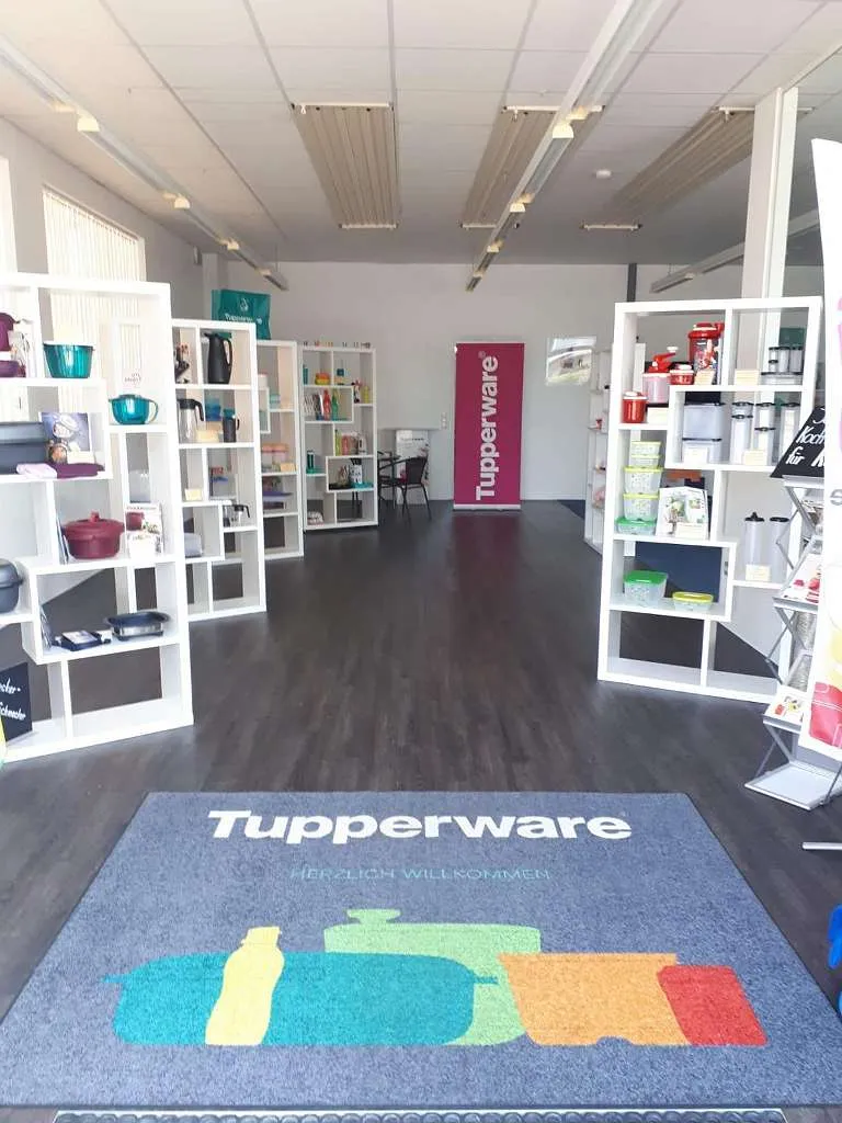 Geschäftslokal Verkaufsraum Bürofläche Lokal Fitness Werkstatt Lager Verkaufsfläche Fitnessstudio Ausstellungsraum Friseur Foto Lager Büro Studio Hitzendorf Gewerbefläche Wohnung WG Wohngemeinschaft Geschäftsfläche Verkaufsfläche Ordination Praxis