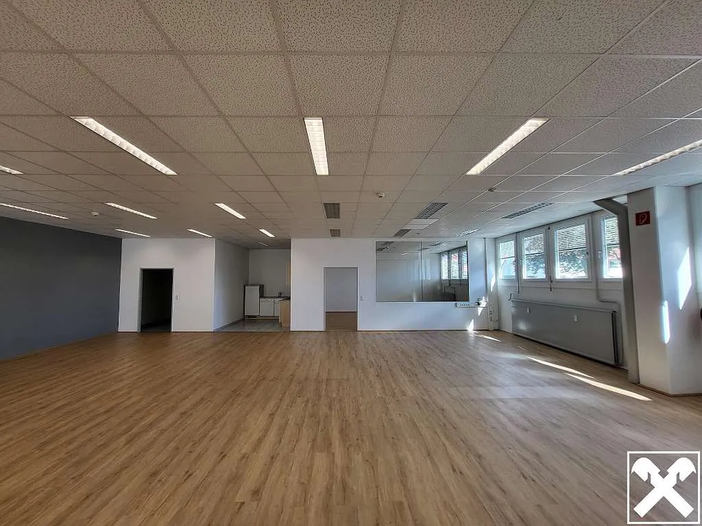 Bürofläche im Erdgeschoß – pohled 3