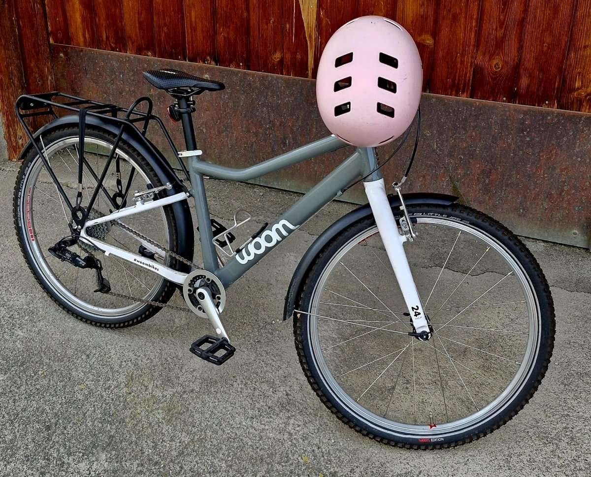 woom 5 Kinderfahrrad 24 Zoll inkl. Fahrradhelm,  495,- (6094 Axams) -  willhaben
