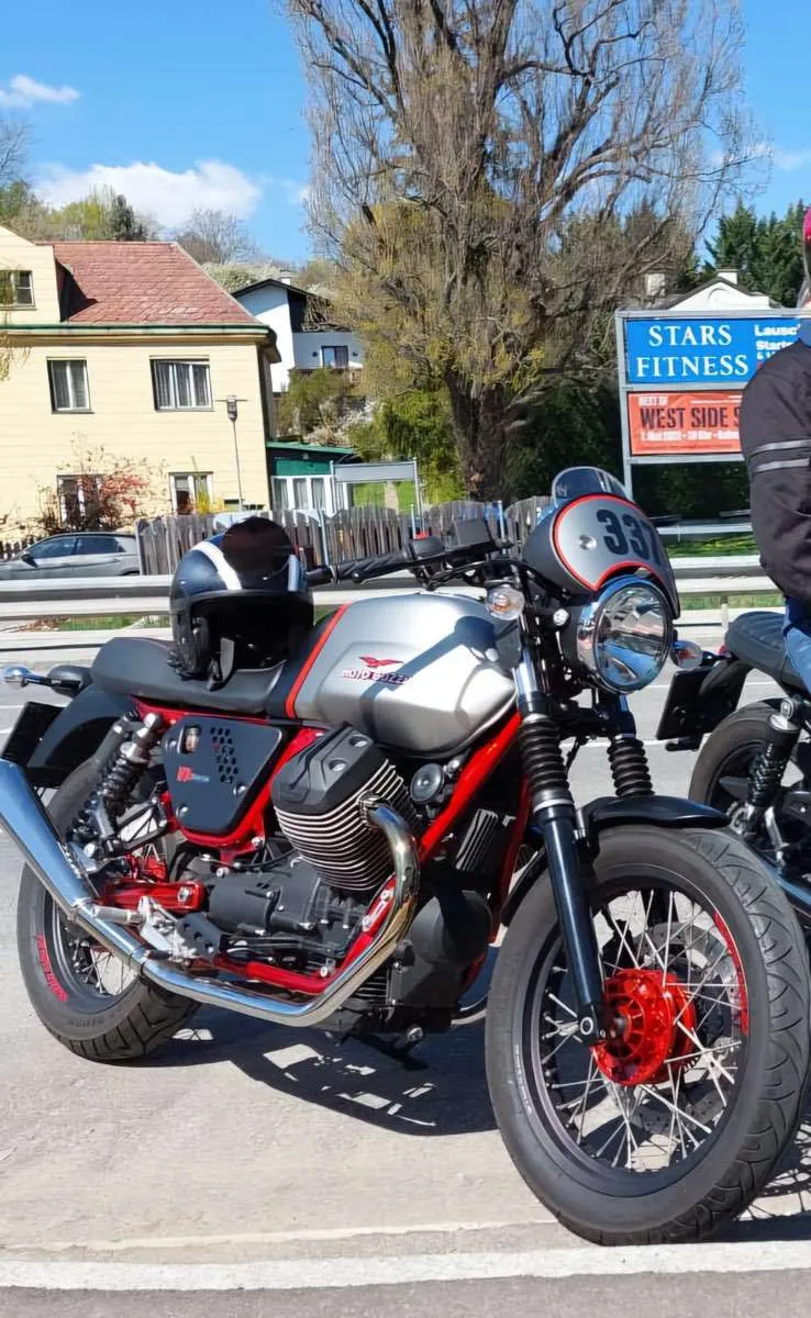 Moto Guzzi V7