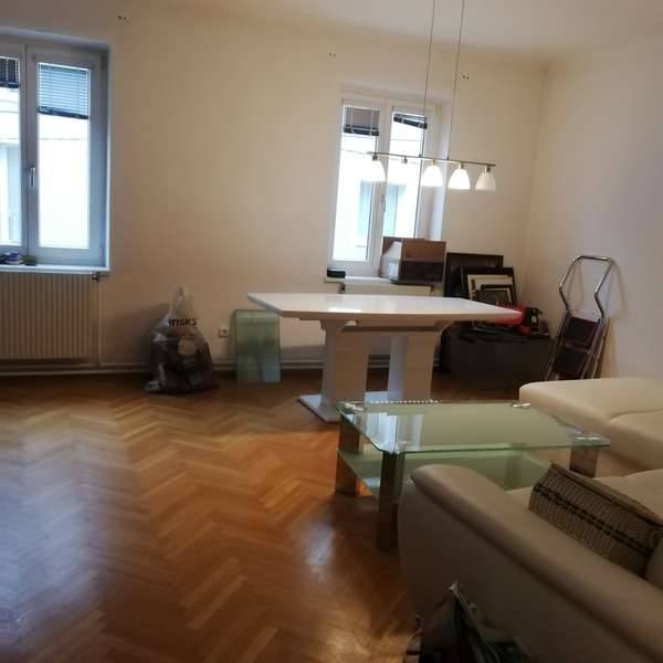 Innenstadt - 2 1/2 Zimmerwohnung mit Balkon - Ansicht 3