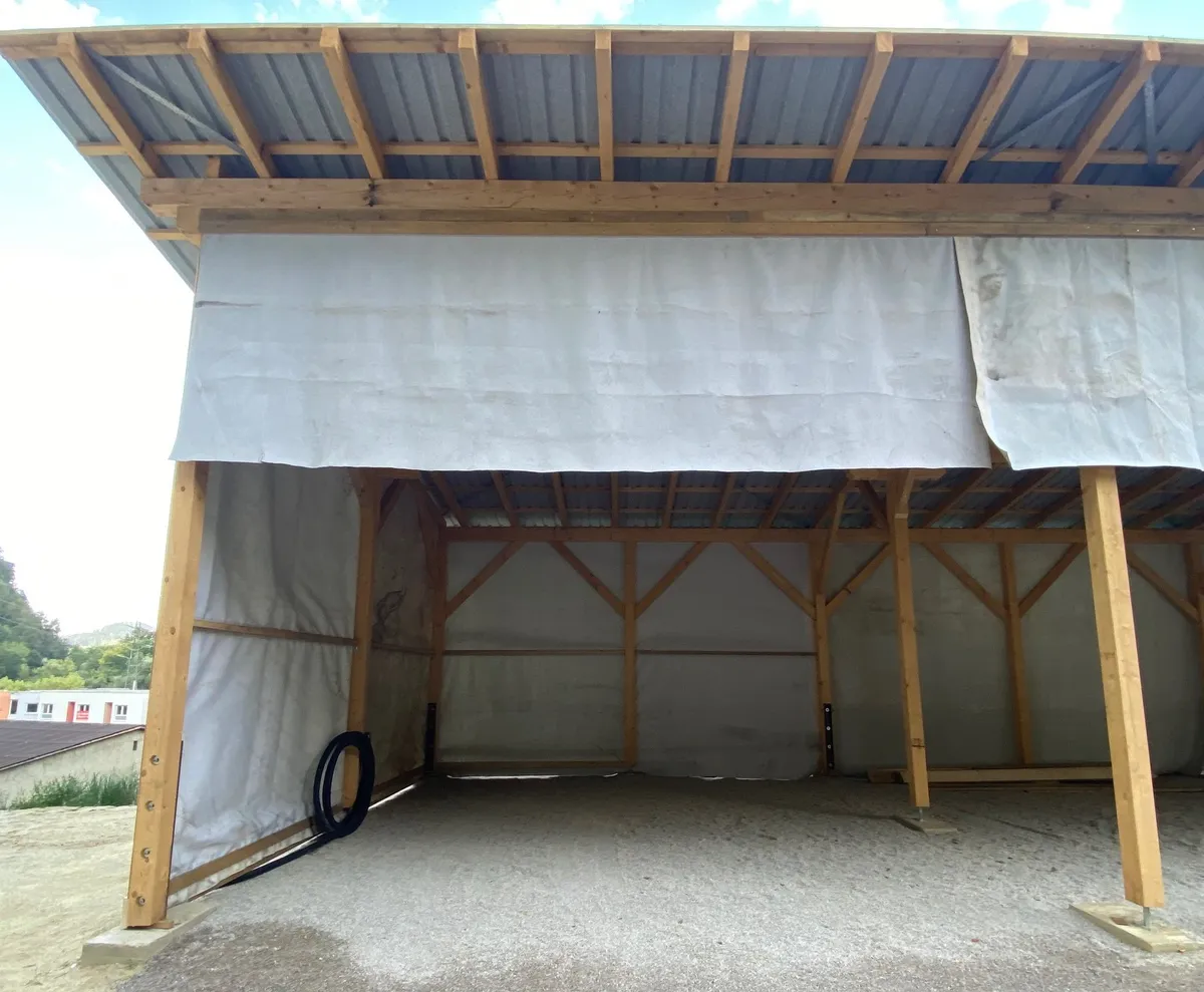 ** Einstellplatz in TOP Lage zu vermieten ** - Ansicht 2