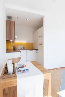 Klein, fein & mit Grünblick - Charmante 2-Zimmer-Wohnung! Graf Starhemberg Gasse bei U1! – Bild 3