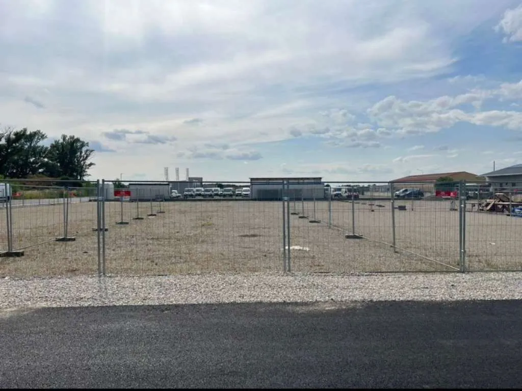 Gewerbefreifläche bzw. Abstellfläche zu vermieten - 300 m² bis 3.000 m² - Stadtgrenze 1220 Wien - Ansicht 2