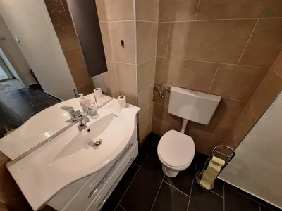 2-Zimmer-Gewerbeimmobilie mieten in Neunkirchen – 57 m², € 350 – Bild 3 von 3