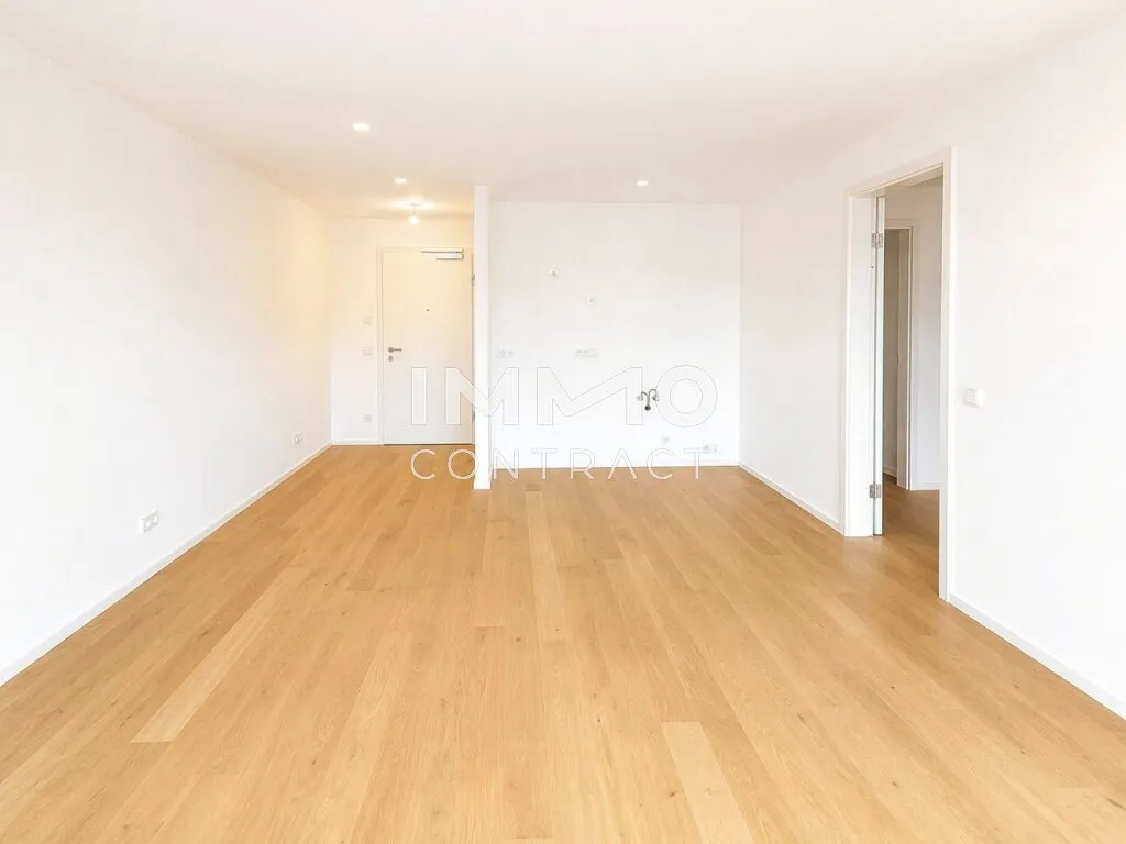 Affordable 2-Room Apartment at a Great Price: Directly at the main train station: Commission-free - Ansicht 2