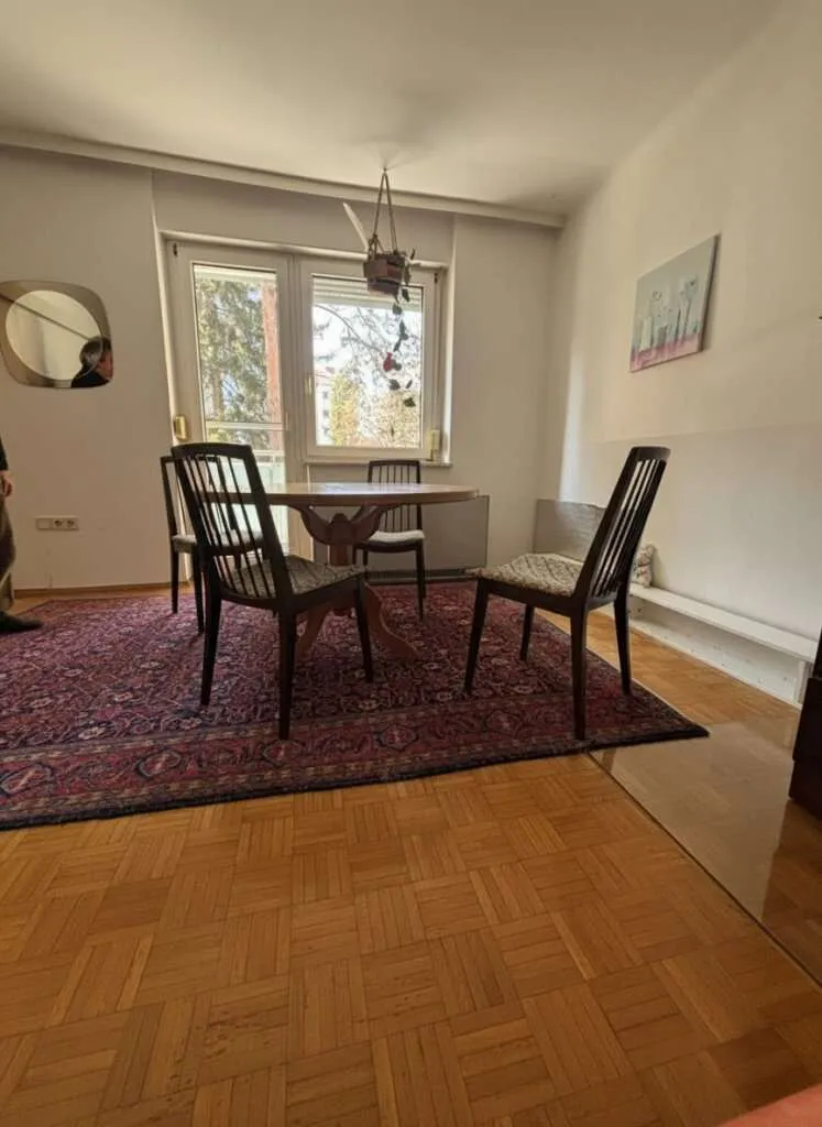 Gemütliche möbelierte 2-Zi-Wohnung mit Balkon, Parkplatz & Grünblick in 8045! - Ansicht 3