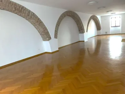 1-Zimmer-Gewerbeimmobilie mieten in Hallein – 107 m², € 1.240 – Bild 5 von 7