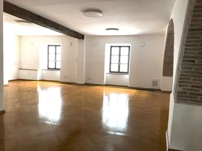 1-Zimmer-Gewerbeimmobilie mieten in Hallein – 107 m², € 1.240 – Bild 7 von 7
