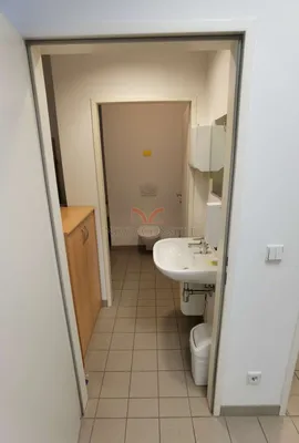 8-Zimmer-Gewerbeimmobilie mieten in Mödling – 183 m², € 1.834 – Bild 21 von 26