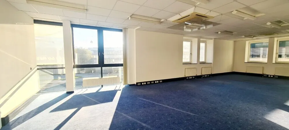 5020, Hellbrunner Straße / Bürofläche mit Festungsblick - TOP 3 – pohled 2